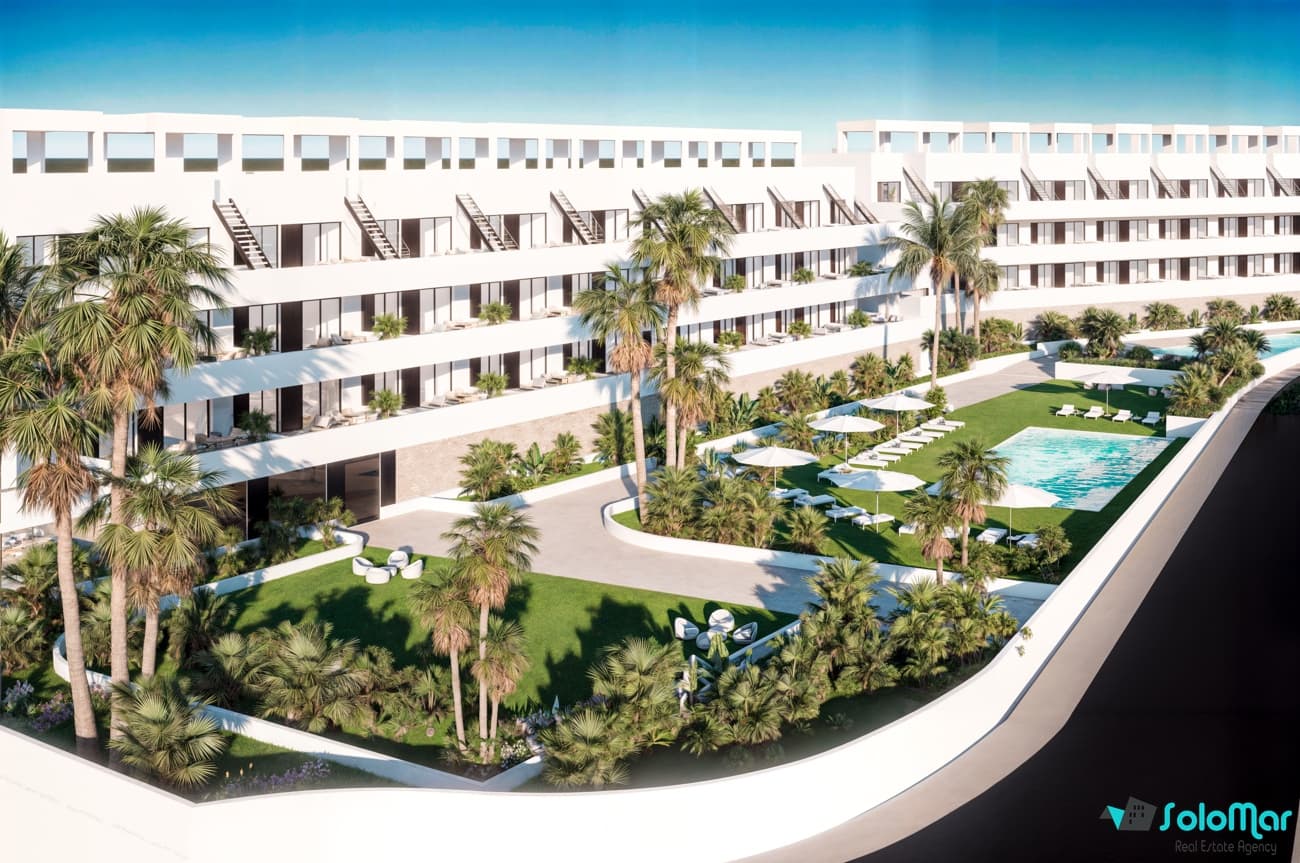 2 bedroom Apartment for sale in Benidorm with pool - € 299,900 (Ref: 9049233)