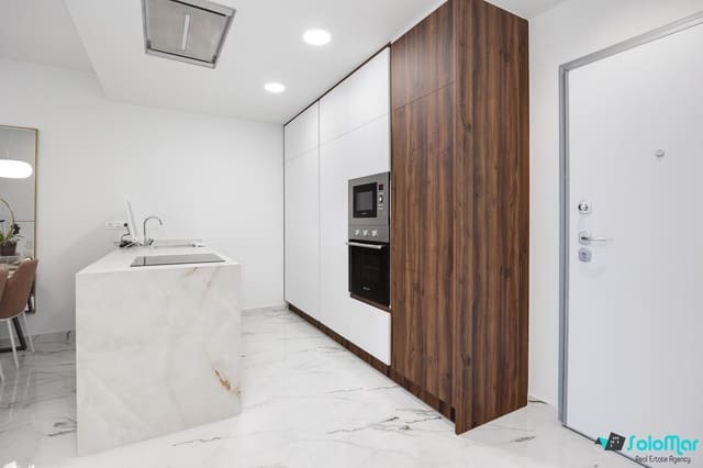 Apartamento de 2 habitaciones en San Miguel de Salinas en venta con piscina garaje - 279.000 € (Ref: 9058228)