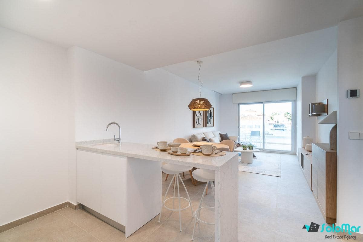 2 bedroom Apartment for sale in Playa Flamenca with pool - € 325,000 (Ref: 9133116)