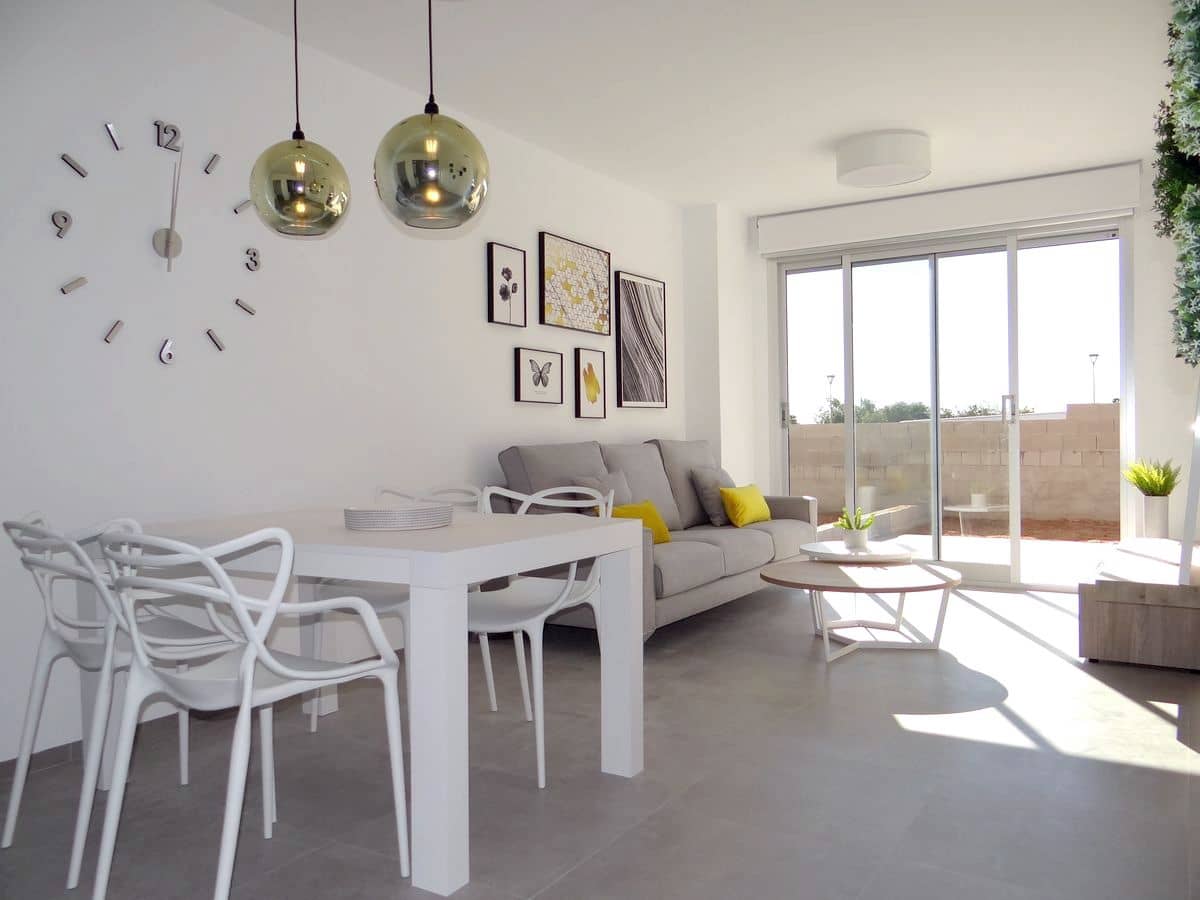 2 bedroom Bungalow for sale in Torrevieja with pool garage - € 281,900 (Ref: 9135933)