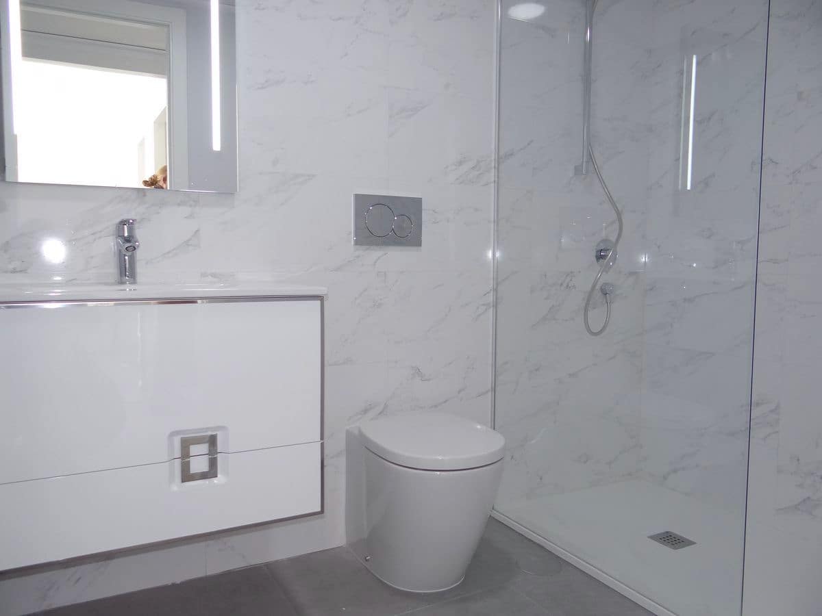 2 soveværelse Byhus til salg i Torrevieja med swimmingpool - € 263.900 (Ref: 9138257)