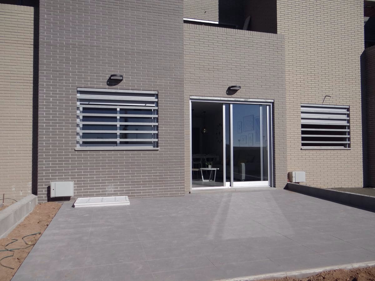 2 soveværelse Byhus til salg i Torrevieja med swimmingpool - € 263.900 (Ref: 9138257)