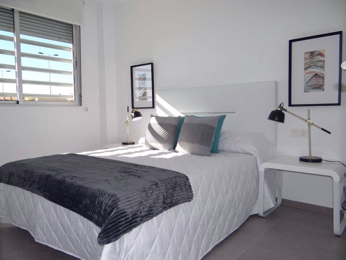 2 soveværelse Byhus til salg i Torrevieja med swimmingpool - € 263.900 (Ref: 9138257)