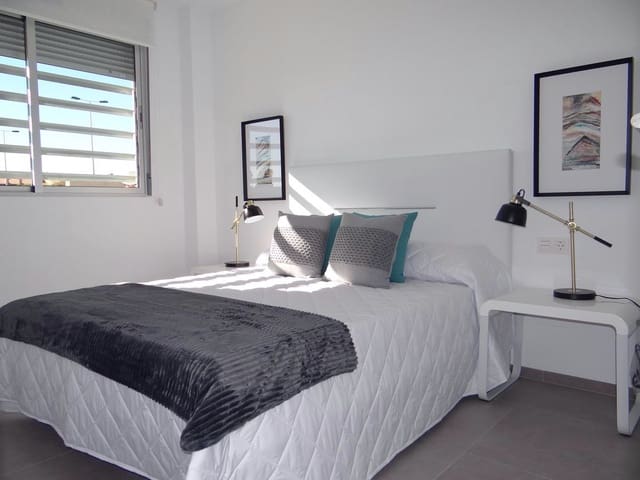 2 bedroom Townhouse for sale in Aguas Nuevas, Torrevieja with pool - € 263,900 (Ref: 9138257)