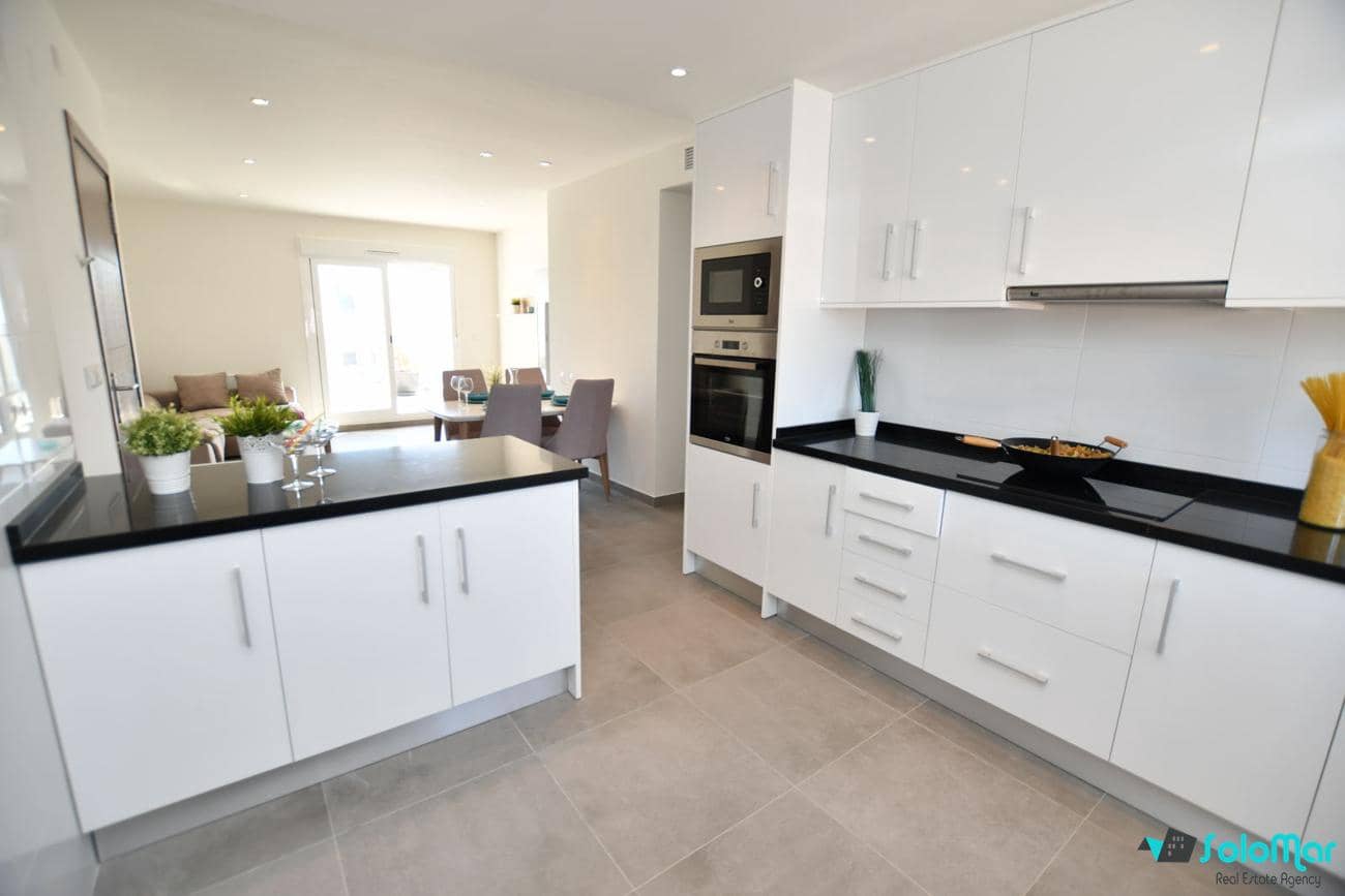 2 slaapkamer Bungalow te koop in San Miguel de Salinas met zwembad - € 269.900 (Ref: 9184518)