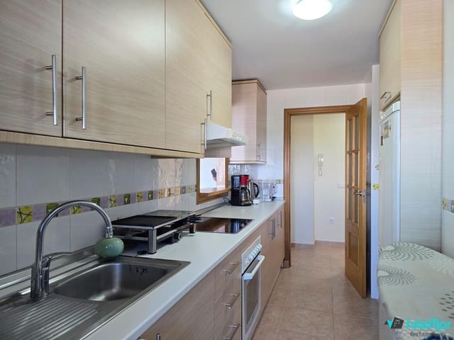 2 soveværelse Lejlighed til salg i Puerto Deportivo, Guardamar del Segura med swimmingpool - € 235.000 (Ref: 9550093)