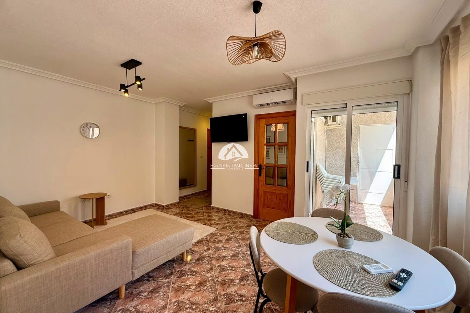 2 soverom Leilighet til salgs i Torrevieja - € 159 900 (Ref: 10007908)