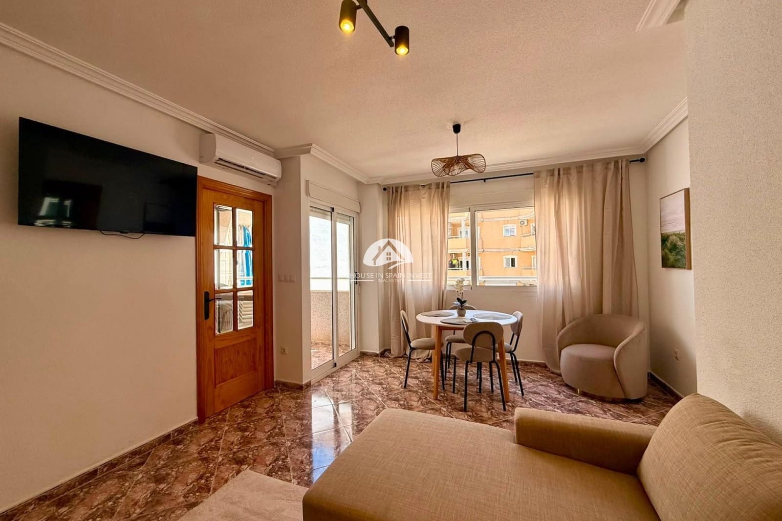 2 soverom Leilighet til salgs i Torrevieja - € 159 900 (Ref: 10007908)