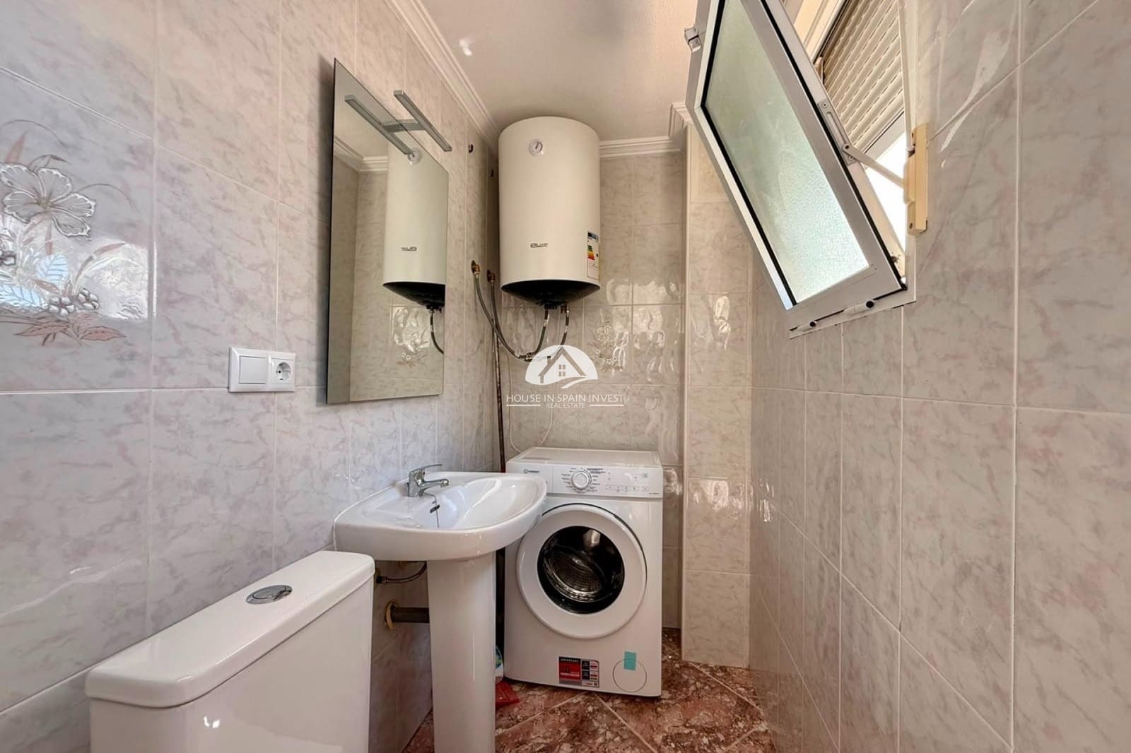 2 soverom Leilighet til salgs i Torrevieja - € 159 900 (Ref: 10007908)