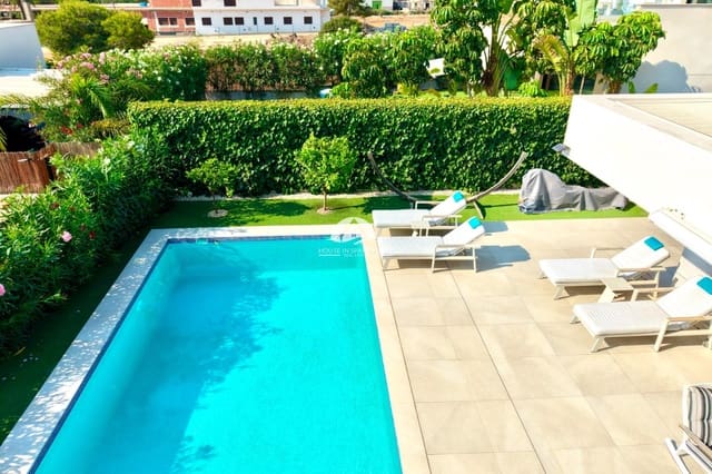 4 soveværelse Villa til salg i Los Montesinos med swimmingpool - € 595.000 (Ref: 10007909)