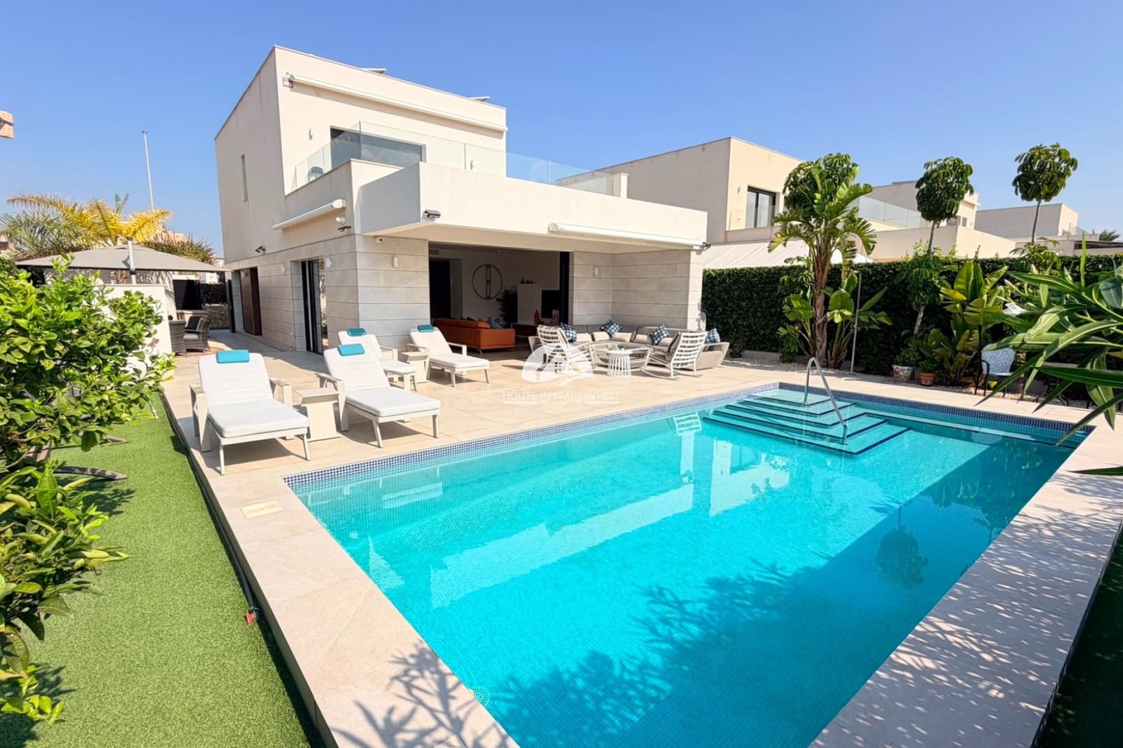 4 soveværelse Villa til salg i Los Montesinos med swimmingpool - € 595.000 (Ref: 10007909)