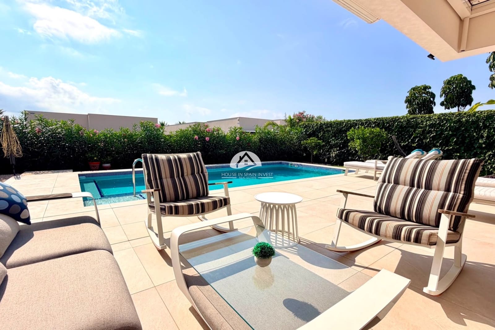 4 soveværelse Villa til salg i Los Montesinos med swimmingpool - € 595.000 (Ref: 10007909)