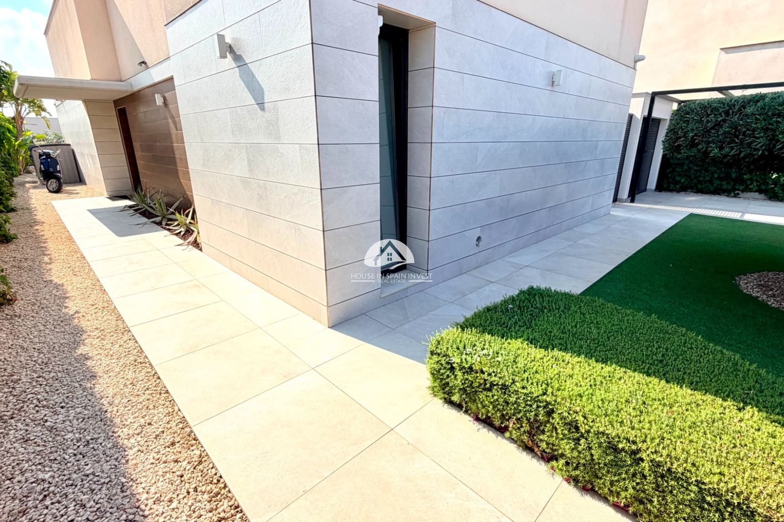 4 soveværelse Villa til salg i Los Montesinos med swimmingpool - € 595.000 (Ref: 10007909)