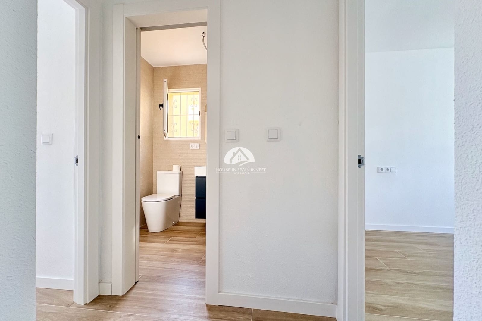 4 quarto Moradia para venda em Los Balcones com piscina - 270 000 € (Ref: 10007910)