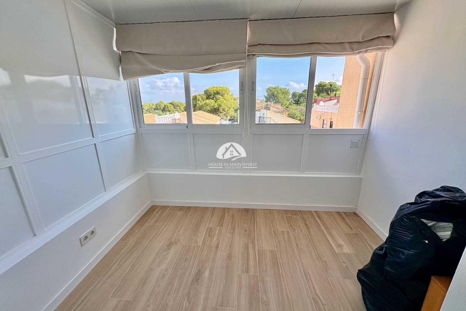 4 quarto Moradia para venda em Los Balcones com piscina - 270 000 € (Ref: 10007910)