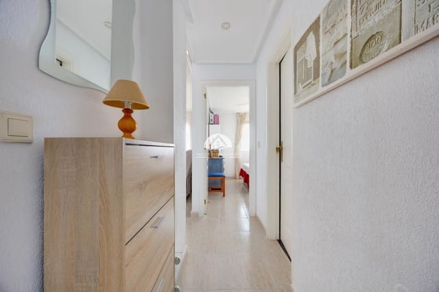 Apartamento de 2 habitaciones en Nueva Torrevieja, Torrevieja en venta con piscina - 164.969 € (Ref: 10007914)