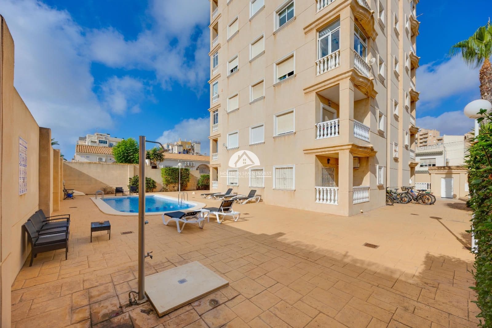 2 Zimmer Apartment zu verkaufen in Torrevieja mit Pool - 164.969 € (Ref: 10007914)