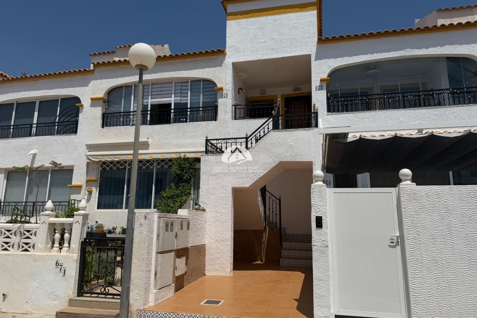 2 makuuhuone Huoneisto myytävänä paikassa Orihuela Costa - 135 000 € (Ref: 10007917)