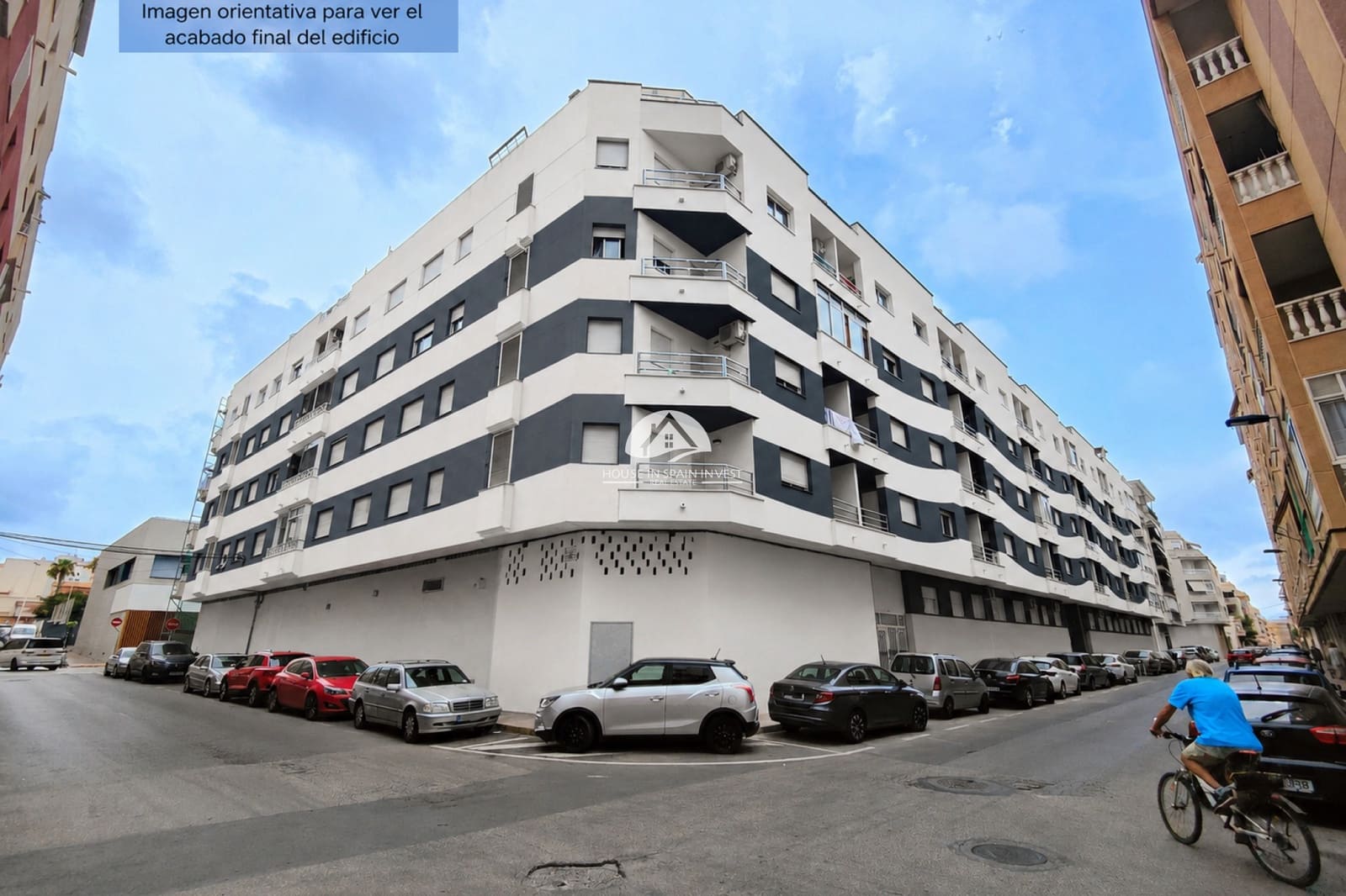 Commercial for sale in Torrevieja - € 450,000 (Ref: 10014268)
