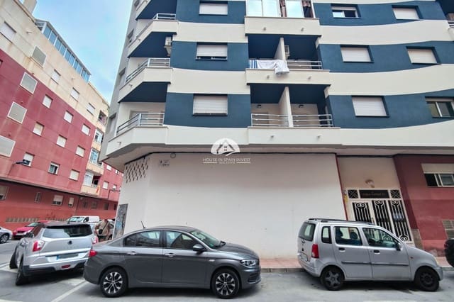 Commercial for sale in El Acequión - Los Náufragos, Torrevieja - € 450,000 (Ref: 10014268)