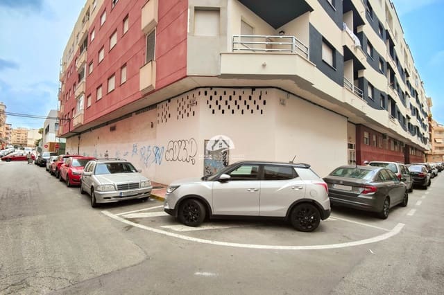 Commercial for sale in El Acequión - Los Náufragos, Torrevieja - € 450,000 (Ref: 10014268)