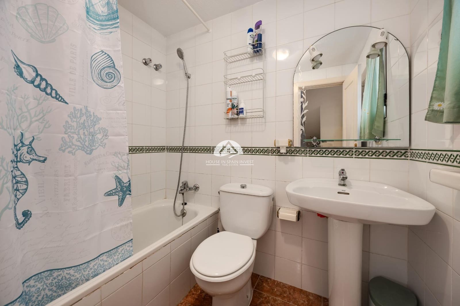 3 bedroom Villa for sale in Torrevieja with pool - € 199,500 (Ref: 10014269)