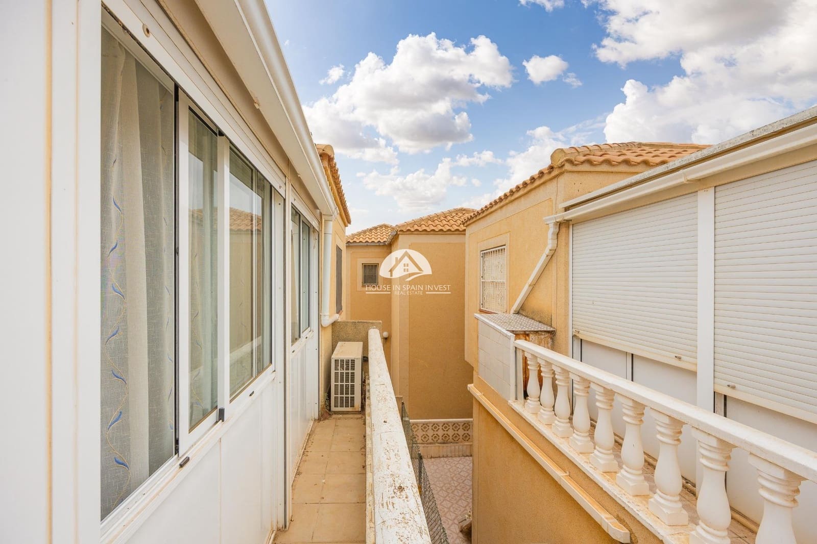 3 bedroom Villa for sale in Torrevieja with pool - € 199,500 (Ref: 10014269)