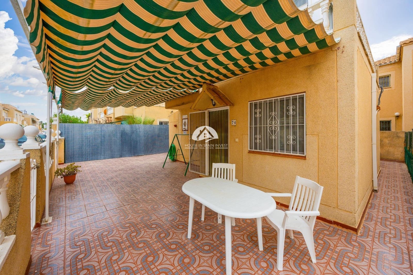 3 bedroom Villa for sale in Torrevieja with pool - € 199,500 (Ref: 10014269)