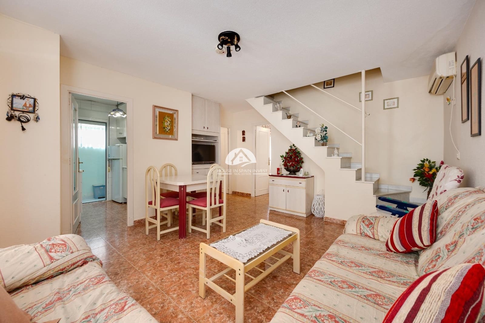 3 bedroom Villa for sale in Torrevieja with pool - € 199,500 (Ref: 10014269)