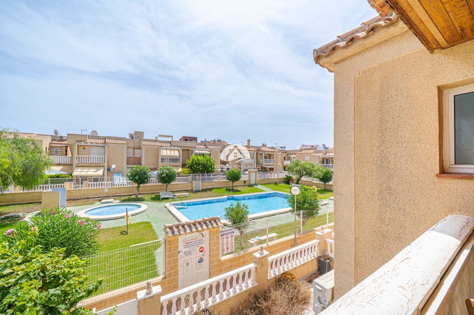 2 slaapkamer Appartement te koop in Torrevieja met zwembad - € 129.000 (Ref: 10014272)
