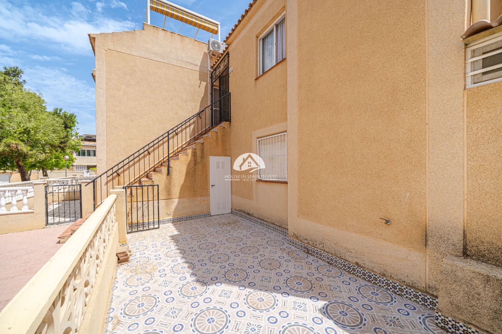 2 slaapkamer Appartement te koop in Torrevieja met zwembad - € 129.000 (Ref: 10014272)