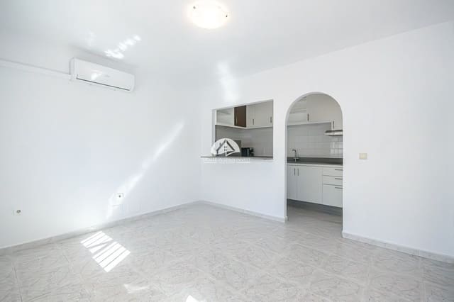 Casa de 3 habitaciones en San Miguel de Salinas en venta - 149.950 € (Ref: 10020019)