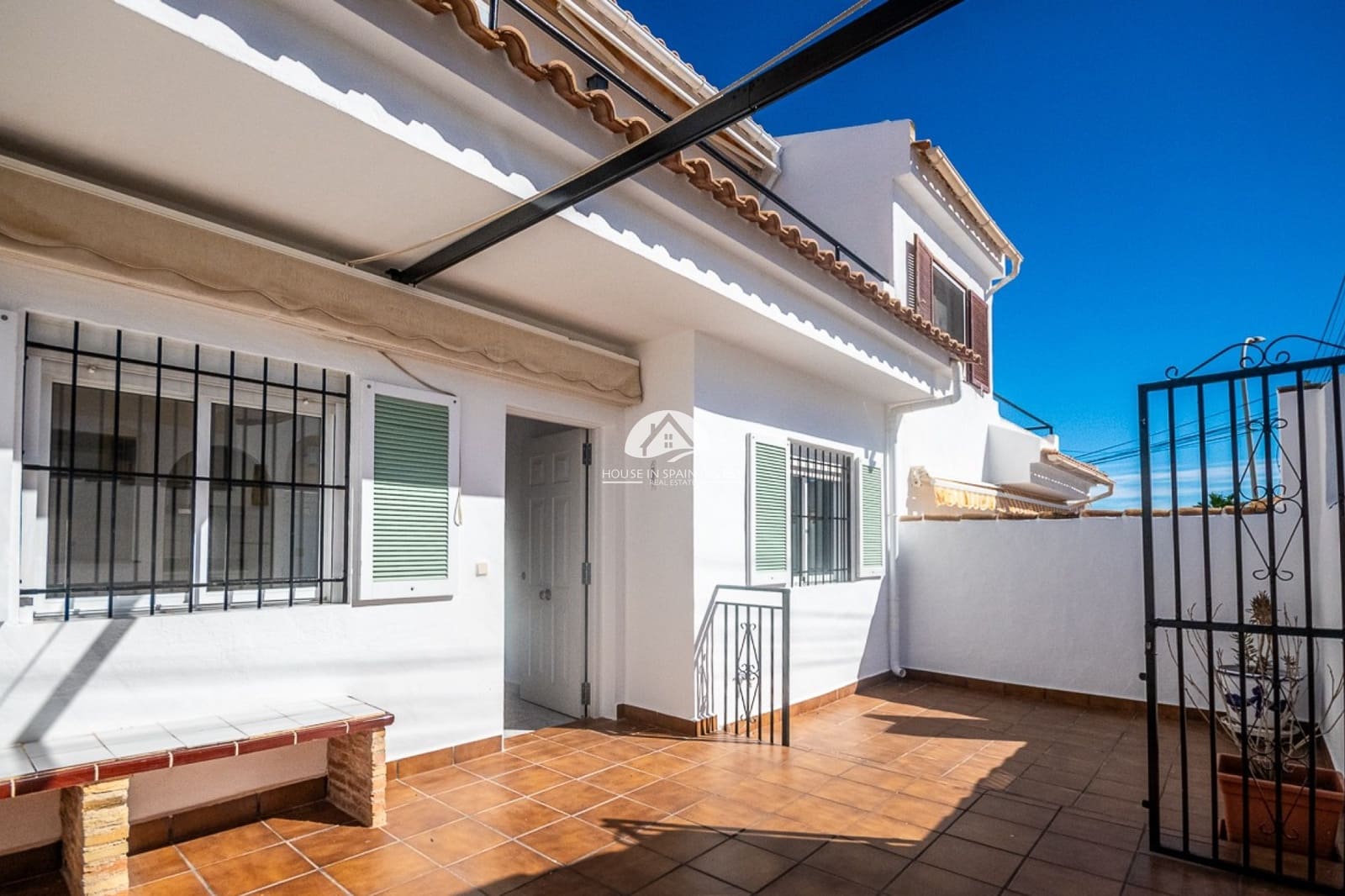 3 bedroom Townhouse for sale in San Miguel de Salinas - € 149,950 (Ref: 10020019)