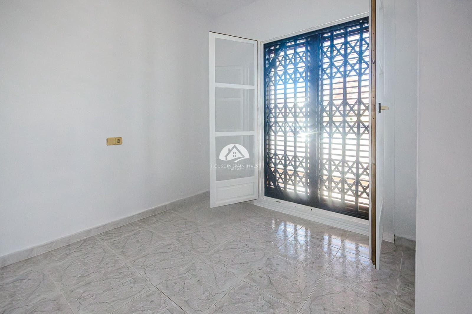 3 bedroom Townhouse for sale in San Miguel de Salinas - € 149,950 (Ref: 10020019)
