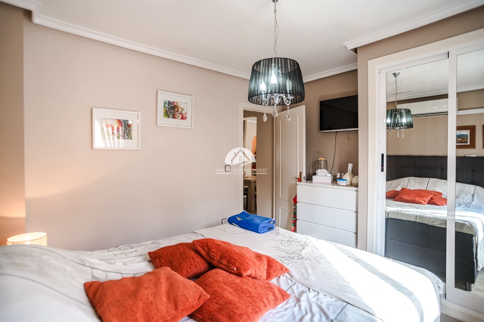 3 makuuhuone Huoneisto myytävänä paikassa Torrevieja mukana uima-altaan - 139 500 € (Ref: 10020022)