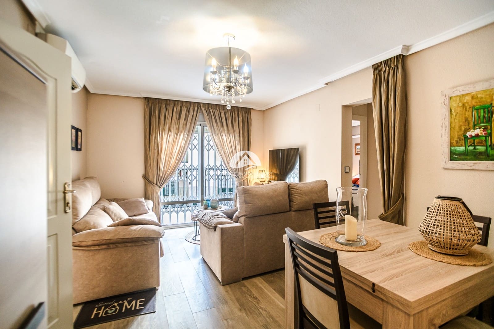 3 makuuhuone Huoneisto myytävänä paikassa Torrevieja mukana uima-altaan - 139 500 € (Ref: 10020022)