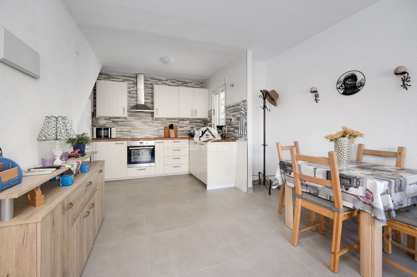 2 bedroom Bungalow for sale in Torrevieja with pool - € 135,000 (Ref: 10020023)