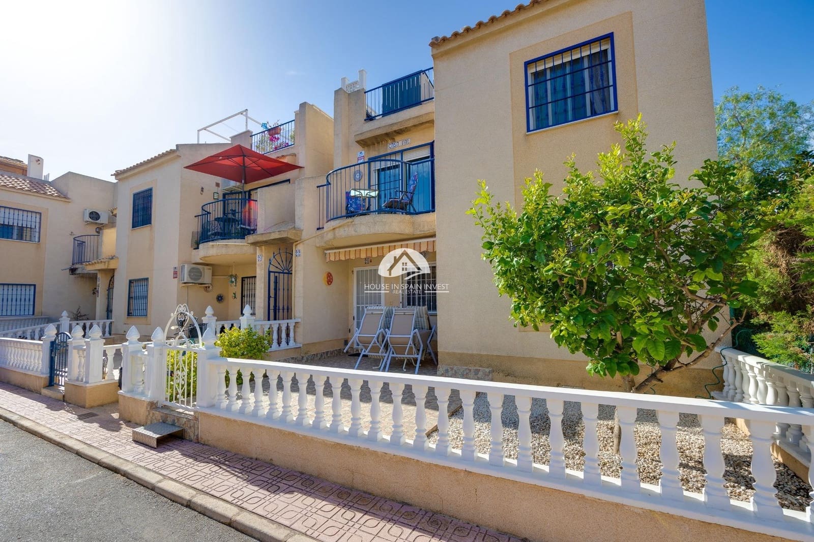 2 bedroom Bungalow for sale in Torrevieja with pool - € 135,000 (Ref: 10020023)