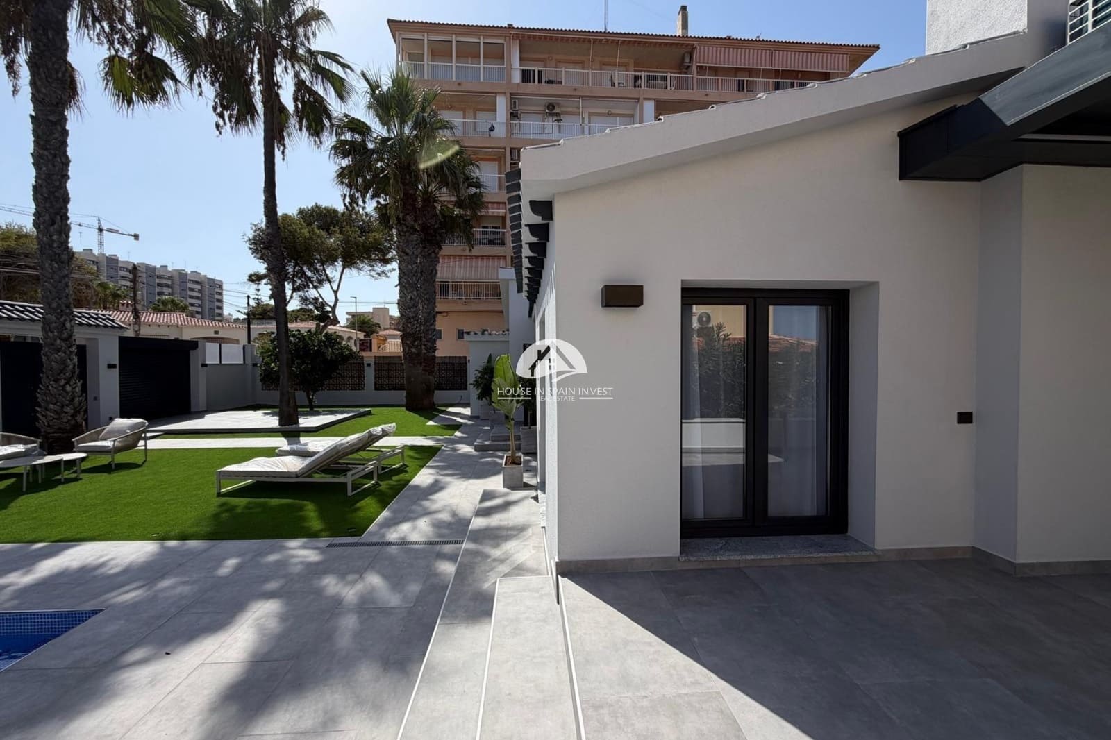 4 chambre Villa/Maison à vendre à Punta Prima avec piscine - 749 000 € (Ref: 10024907)