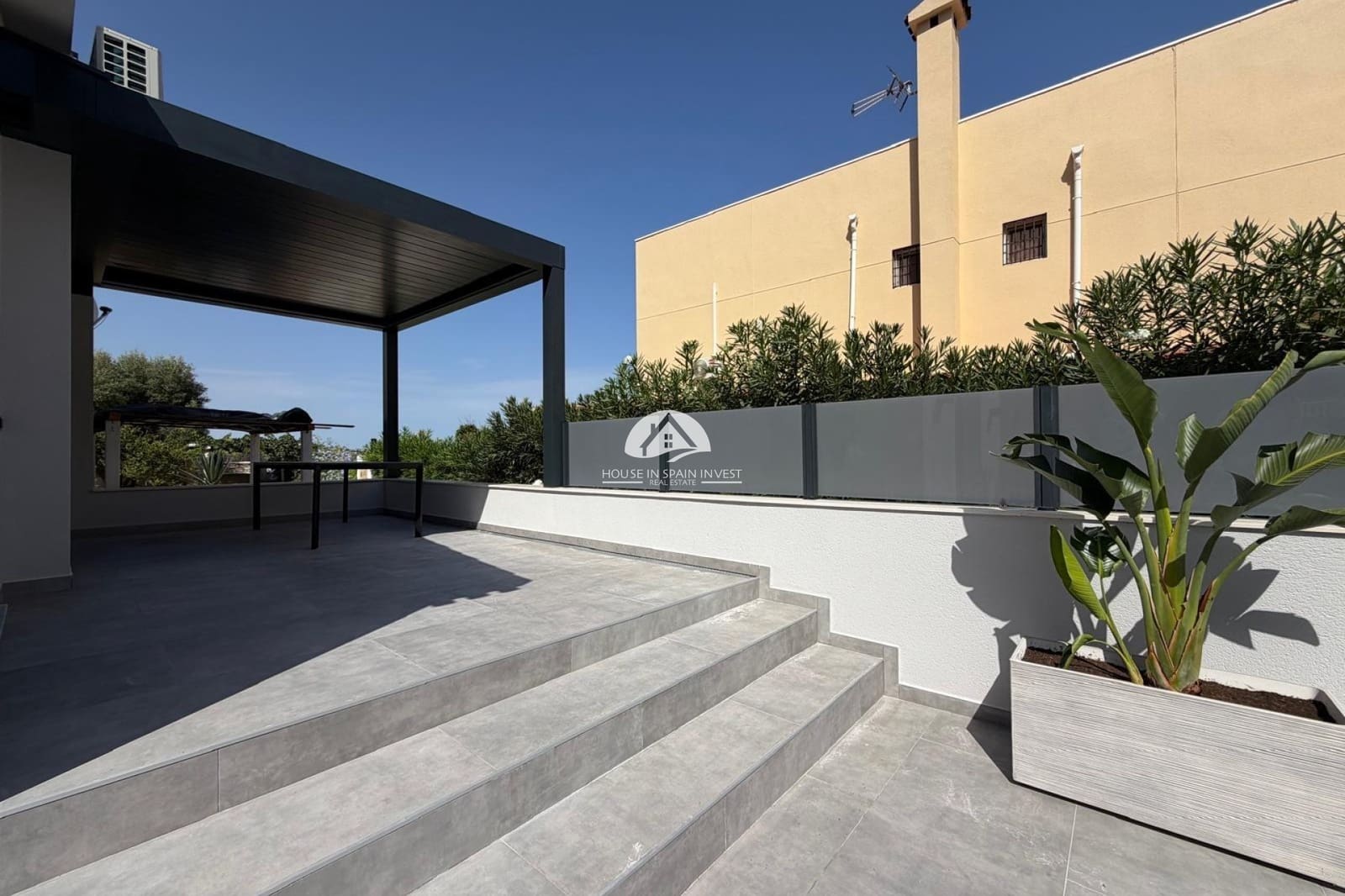4 chambre Villa/Maison à vendre à Punta Prima avec piscine - 749 000 € (Ref: 10024907)