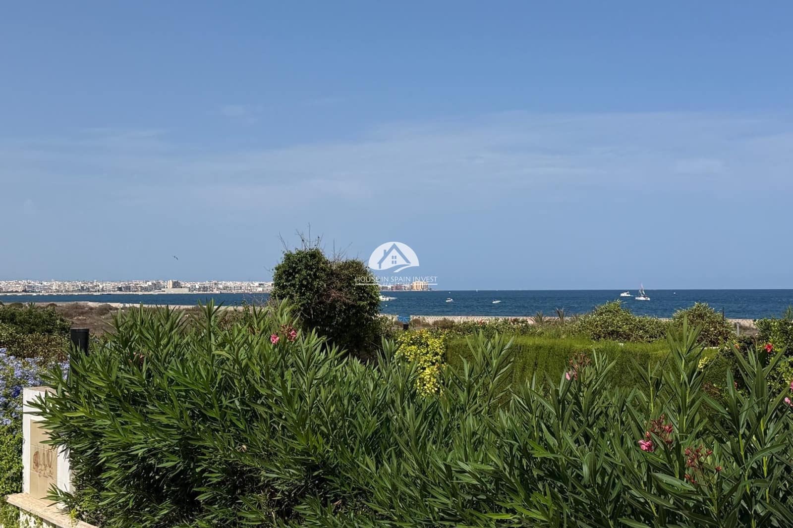 4 chambre Villa/Maison à vendre à Punta Prima avec piscine - 749 000 € (Ref: 10024907)
