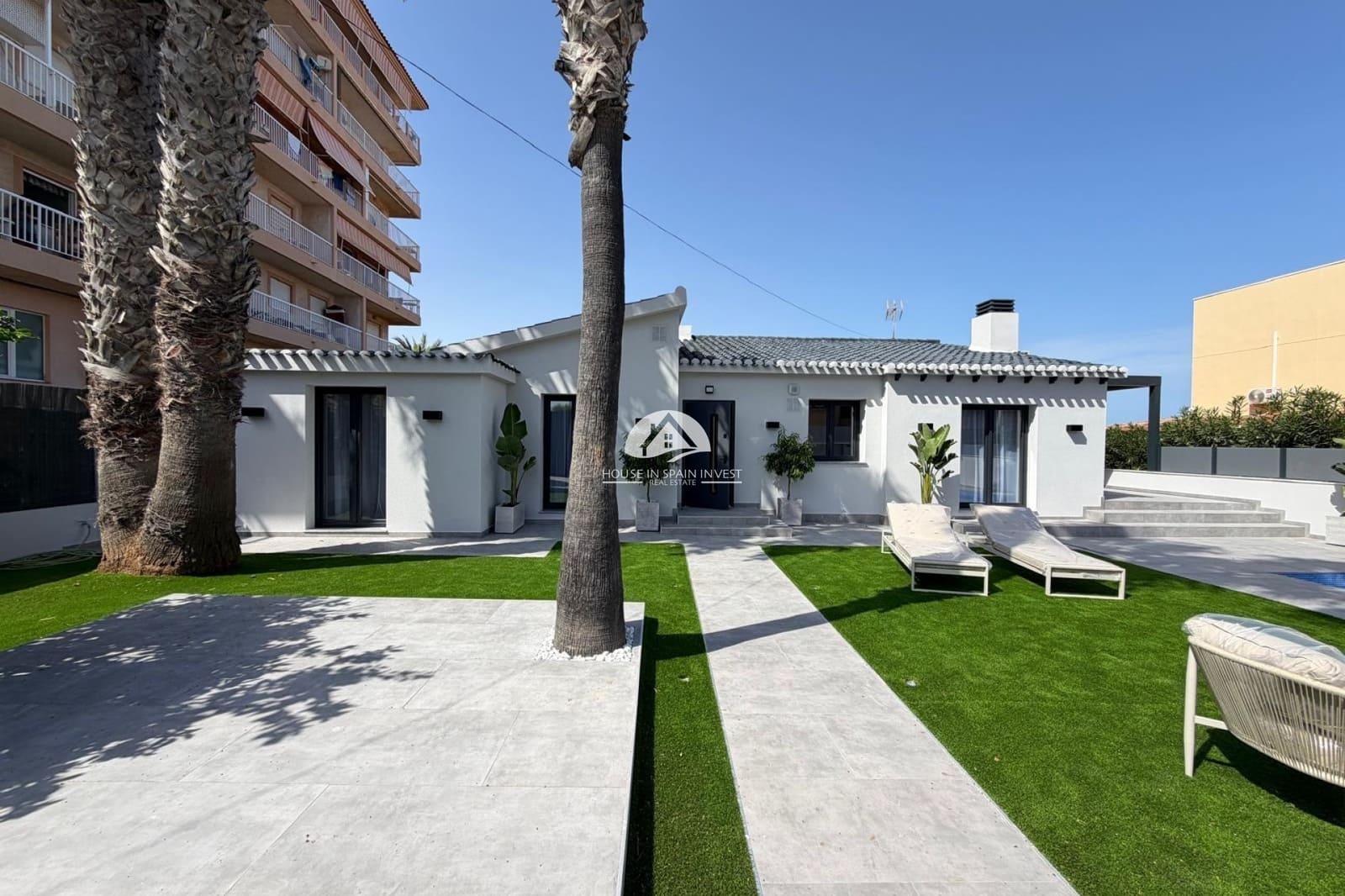 4 chambre Villa/Maison à vendre à Punta Prima avec piscine - 749 000 € (Ref: 10024907)