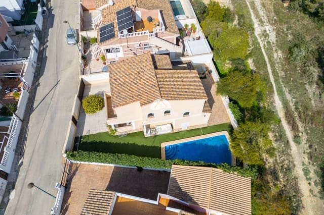 4 camera da letto Villa in vendita in Pinar de Campoverde, Pilar de la Horadada con piscina - 379.000 € (Rif: 10024908)