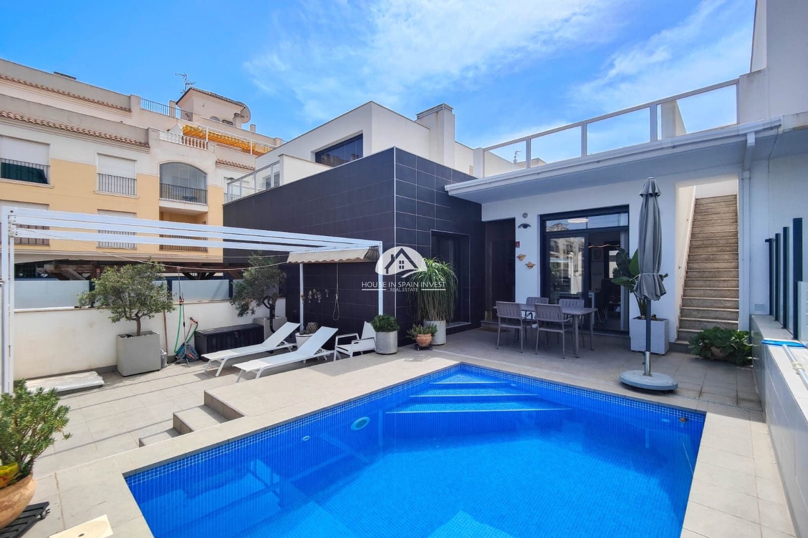 2 quarto Casa em Banda para venda em Formentera del Segura com piscina garagem - 285 000 € (Ref: 10026179)
