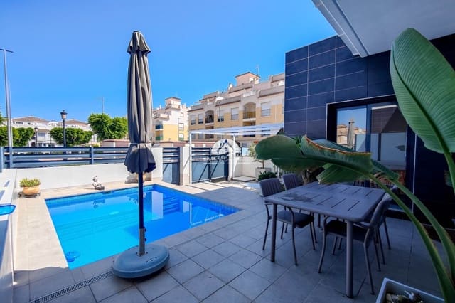 Casa de 2 habitaciones en Formentera del Segura en venta con piscina garaje - 285.000 € (Ref: 10026179)