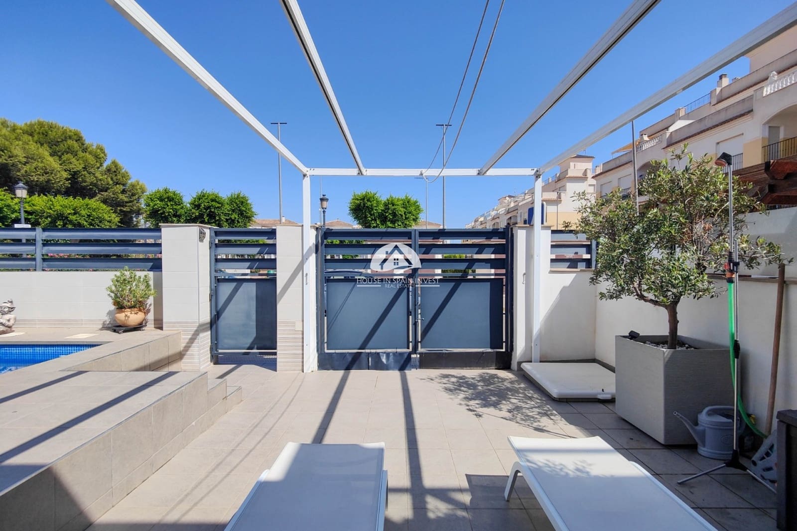 2 quarto Casa em Banda para venda em Formentera del Segura com piscina garagem - 285 000 € (Ref: 10026179)