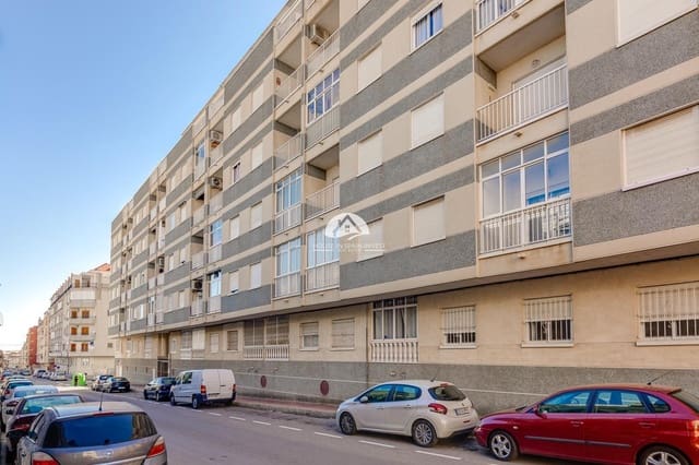 3 chambre Appartement à vendre à Centro, Torrevieja avec piscine - 159 999 € (Ref: 10042359)