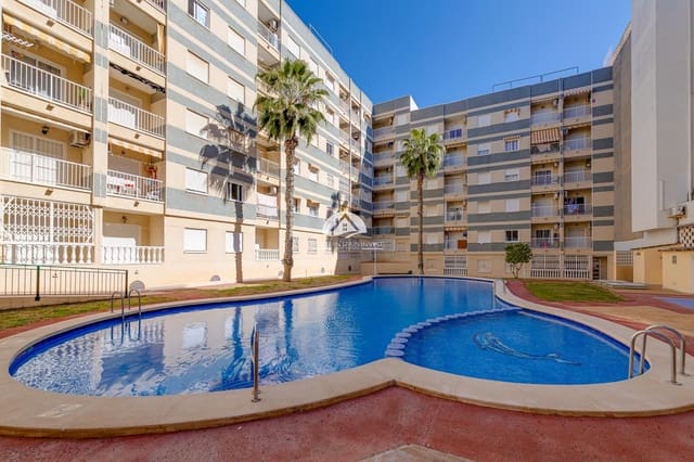 3 chambre Appartement à vendre à Centro, Torrevieja avec piscine - 159 999 € (Ref: 10042359)