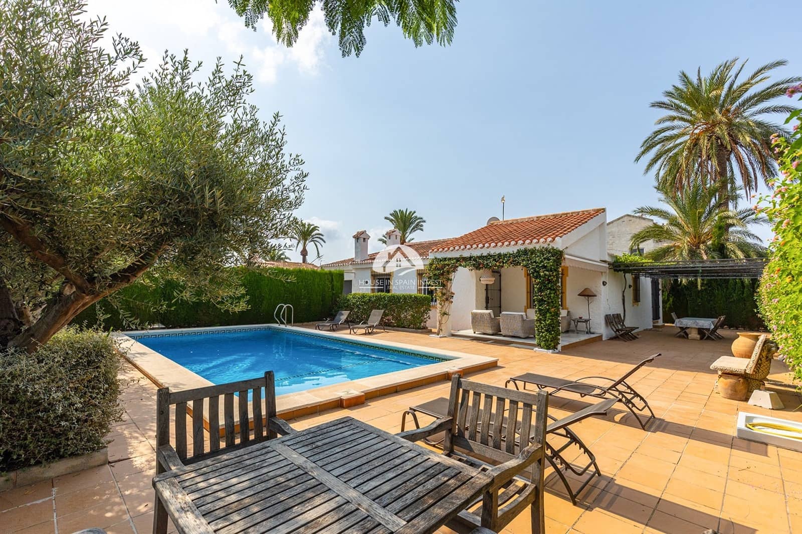 3 chambre Villa/Maison à vendre à Torrevieja avec piscine garage - 649 000 € (Ref: 10042360)