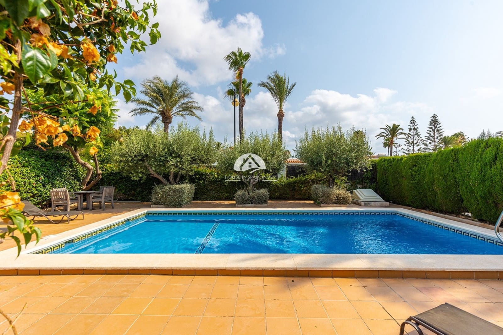 3 chambre Villa/Maison à vendre à Torrevieja avec piscine garage - 649 000 € (Ref: 10042360)